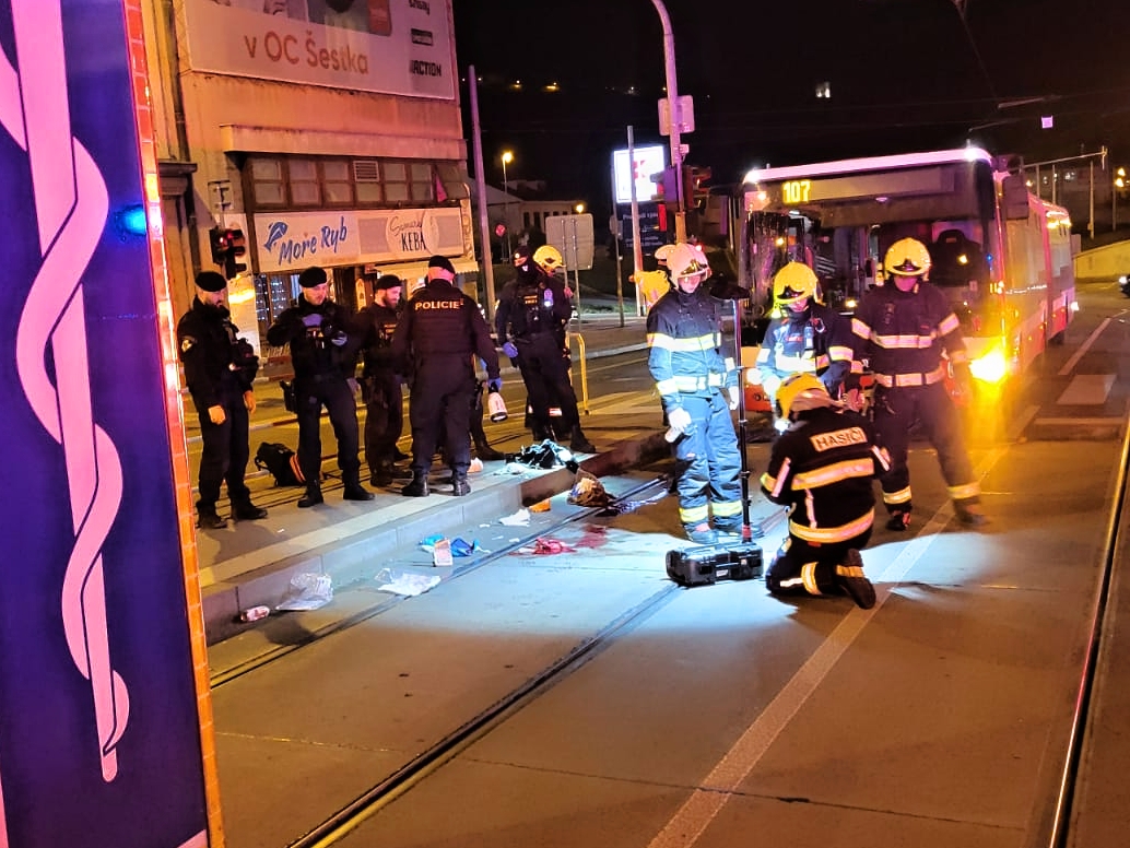 Dopravní nehoda - sražení chodce autobusem