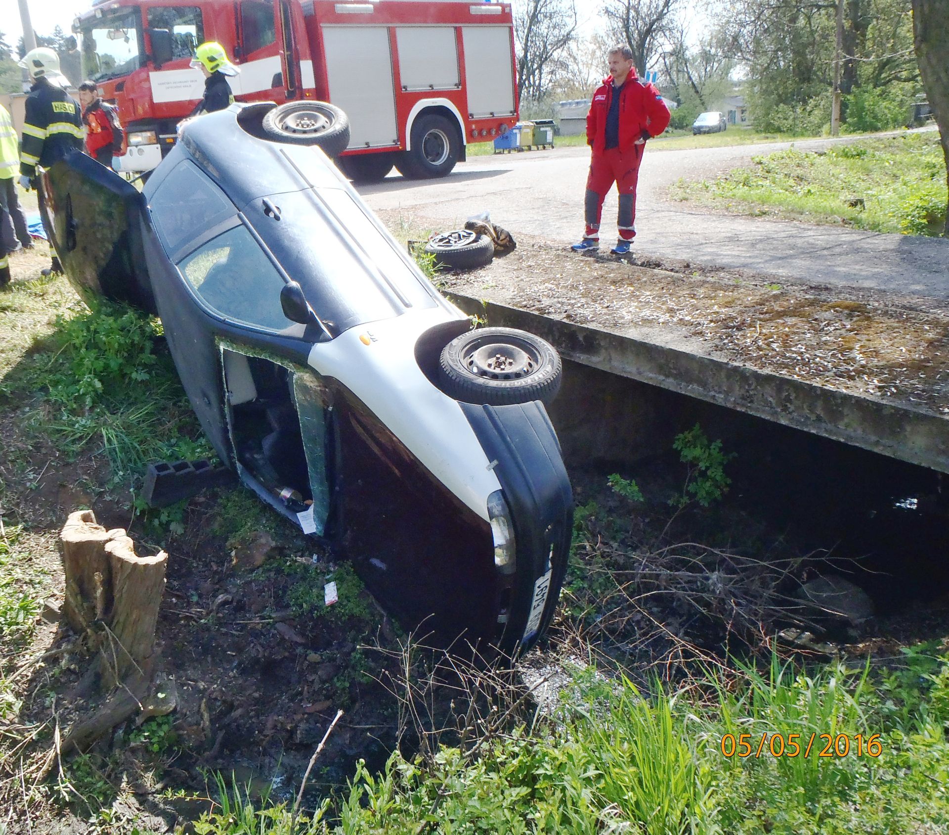 Dopravní nehoda Střezov 2 (2).JPG