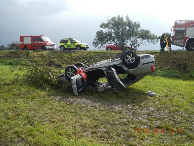 Dopravní nehoda 2 OA, Oltyně - 22. 9. 2014 (1).jpg