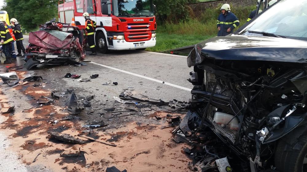 Dopravní nehoda 2 OA, Přechovice - 2. 8. 2016 (2).jpg