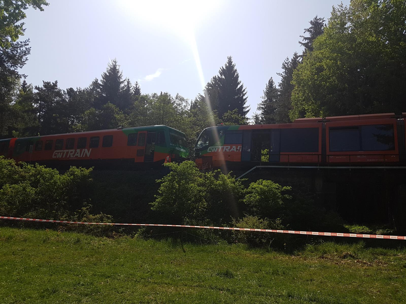 Dopravní nehoda 2 vlaky, Mříč - 3. 5. 2018 (12).jpg