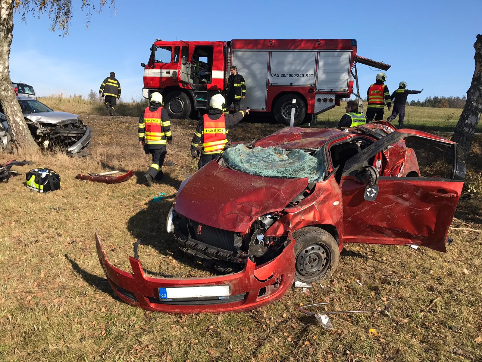 Dopravní nehoda 3 OA, Mosty - 26. 10. 2019 (5).jpg