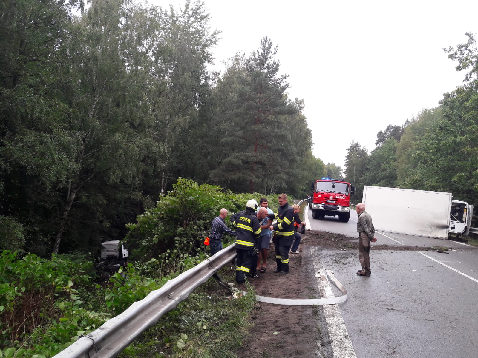 Dopravní nehoda NA, Rodvínov - 1. 9. 2018 (3).jpg