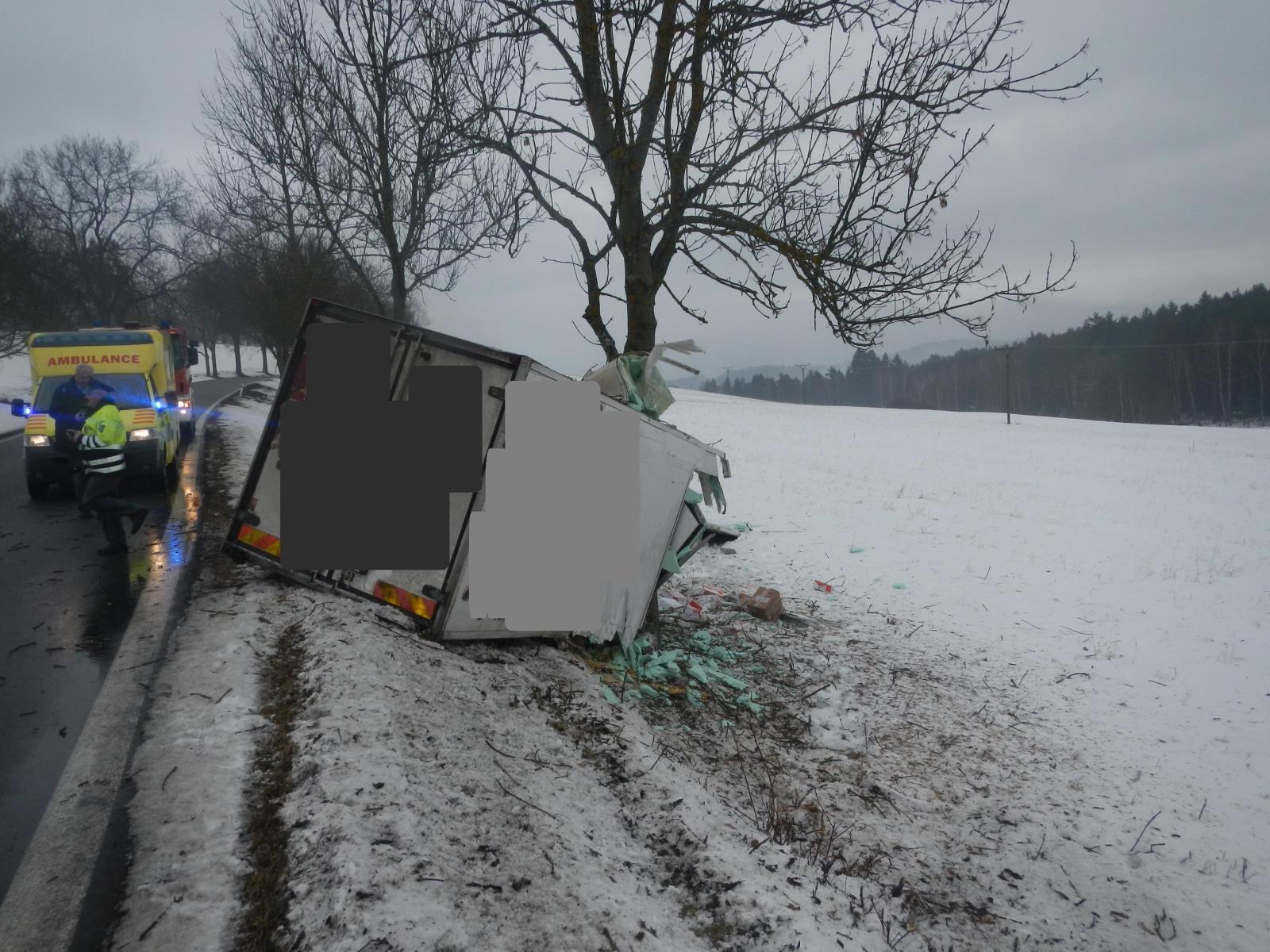 Dopravní nehoda NA, Větřní - 31. 1. 2017 (1).JPG