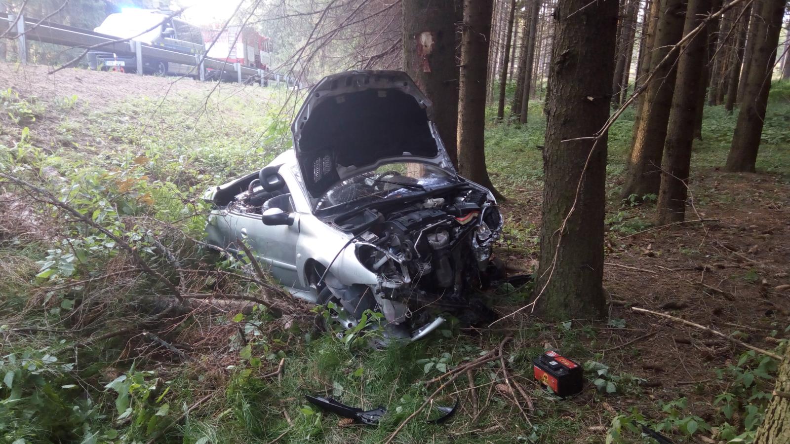 Dopravní nehoda OA, Frymburk - 12. 7. 2019 (1).jpg
