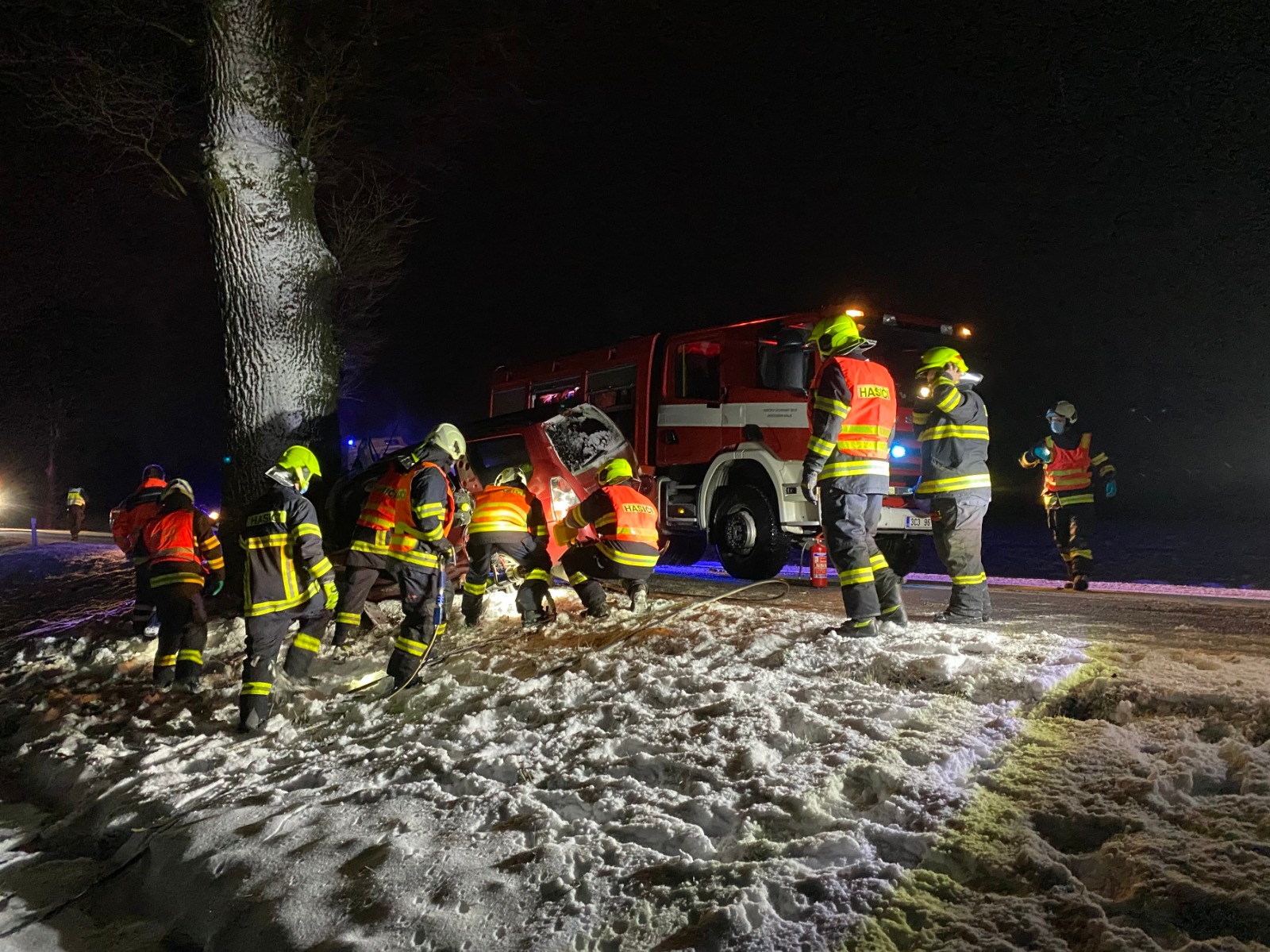 Dopravní nehoda OA, Netřebice - 31. 1. 2021 (5).jpg