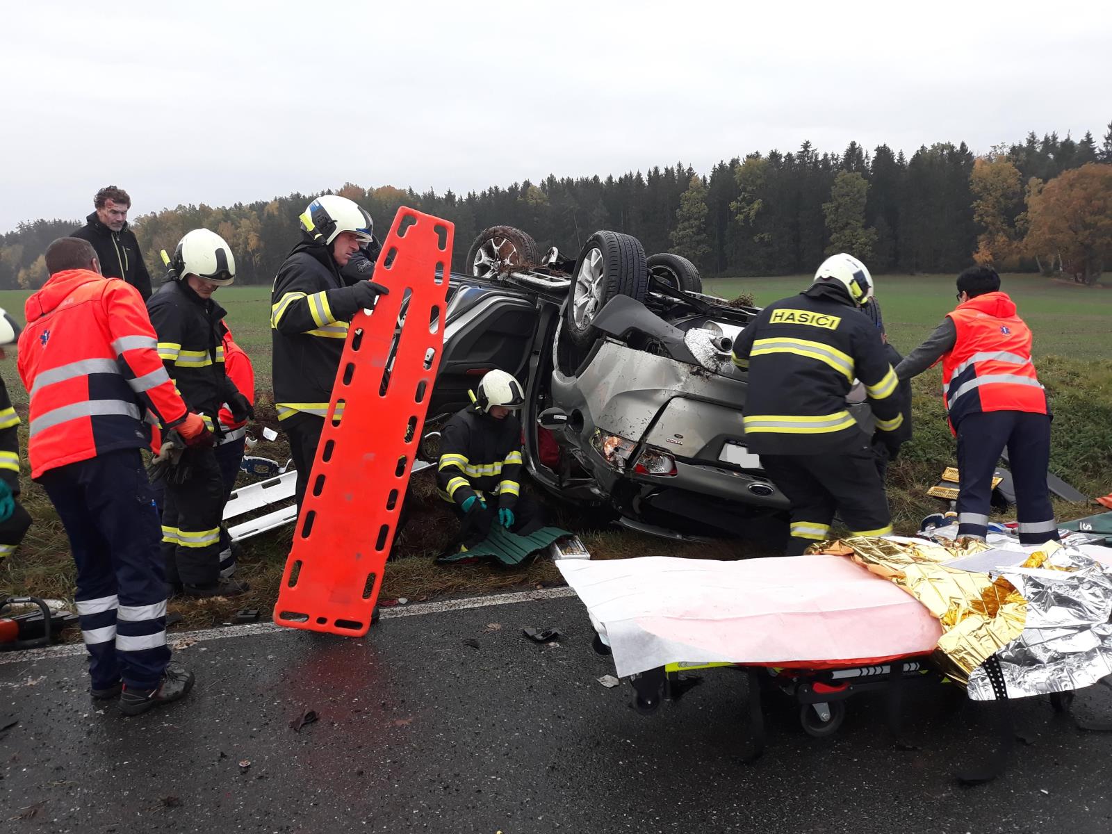 Dopravní nehoda OA, Nová Ves u Chýnova - 27. 10. 2018 (1).jpg