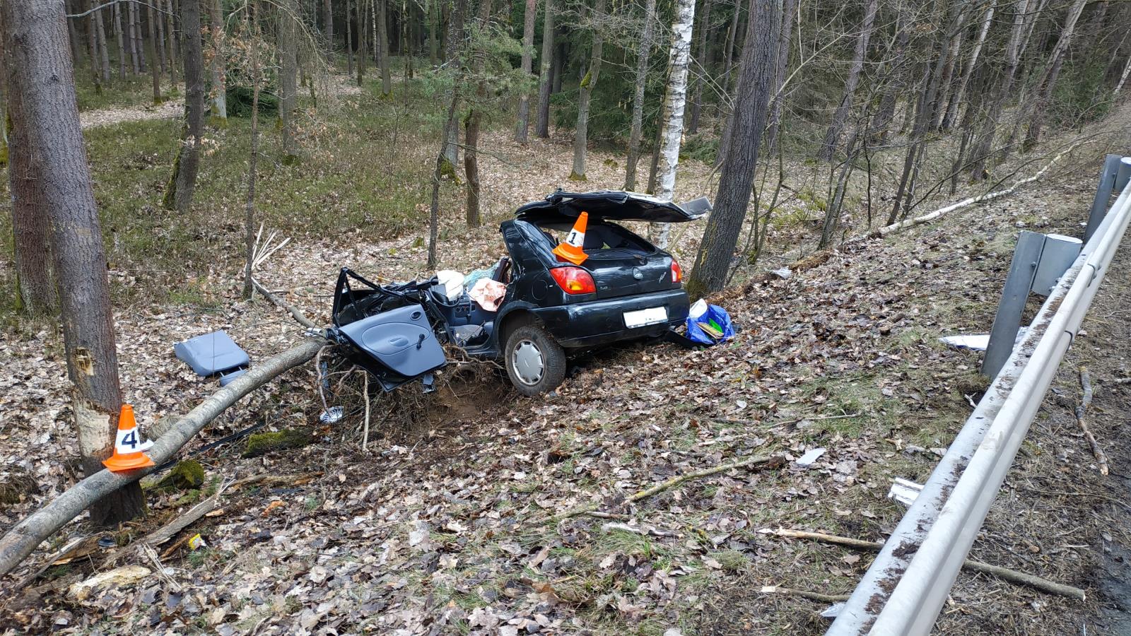 Dopravní nehoda OA, Smetanova Lhota - 12. 3. 2019  (1).jpg