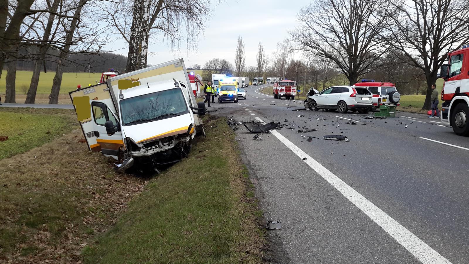 Dopravní nehoda OA a 2 dodávky, Rakovice - 7. 3. 2019 (1).jpg