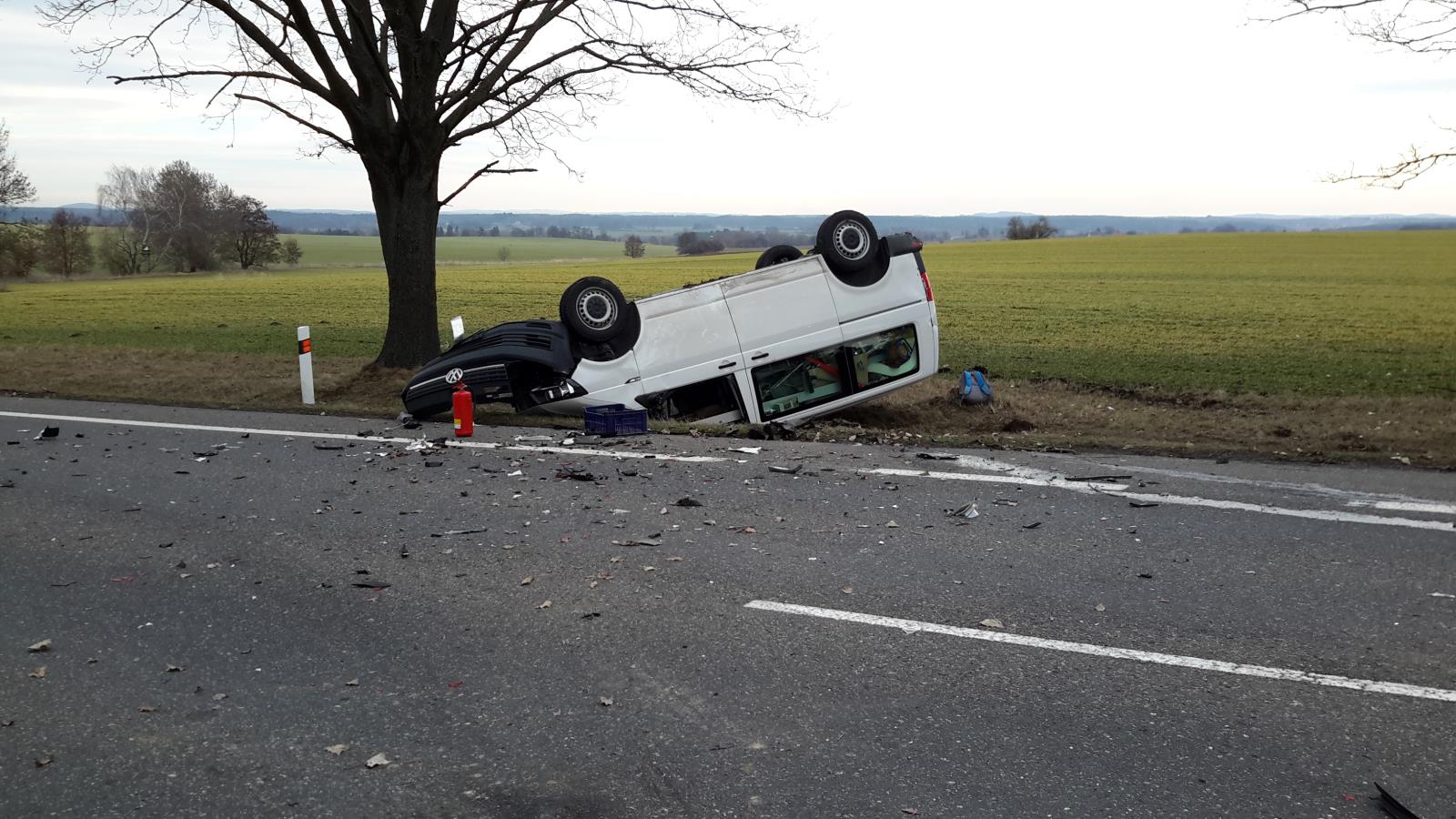 Dopravní nehoda OA a 2 dodávky, Rakovice - 7. 3. 2019 (3).jpg