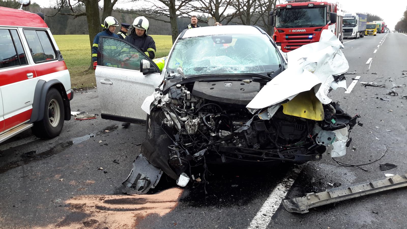 Dopravní nehoda OA a 2 dodávky, Rakovice - 7. 3. 2019 (8).jpg