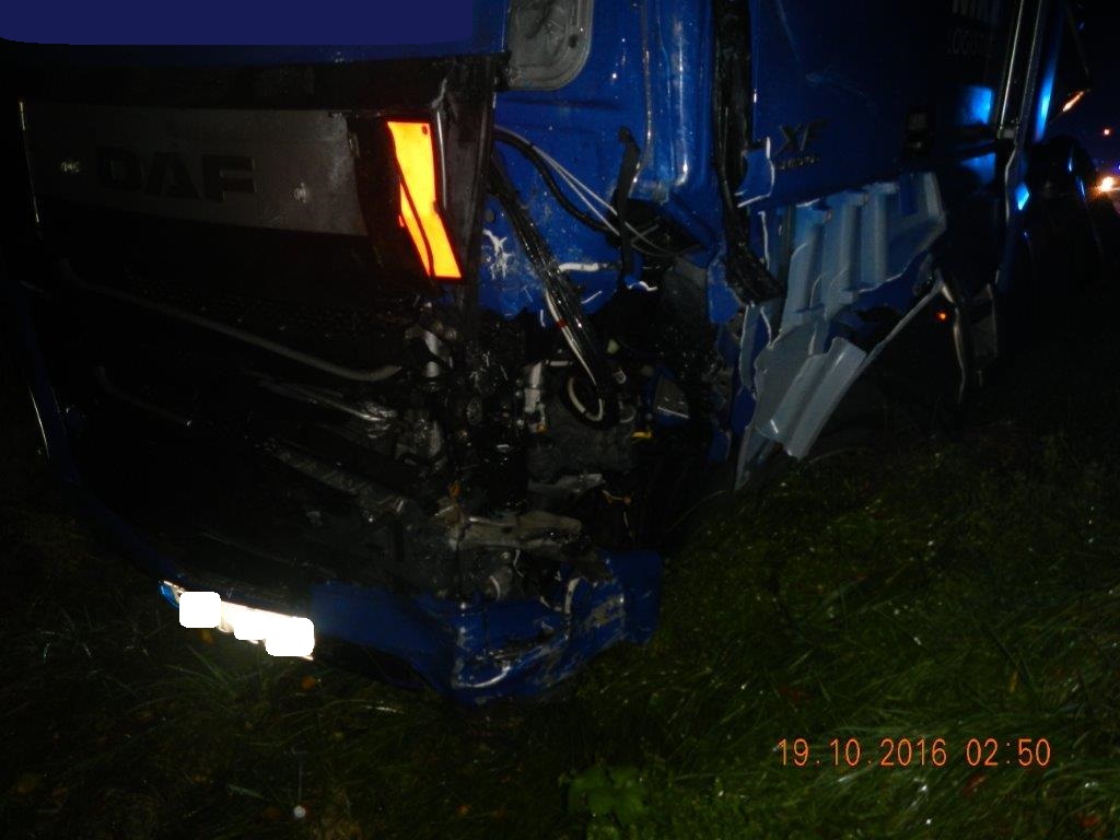 Dopravní nehoda OA a NA, Kbelnice - 19. 10. 2016 (5).jpg