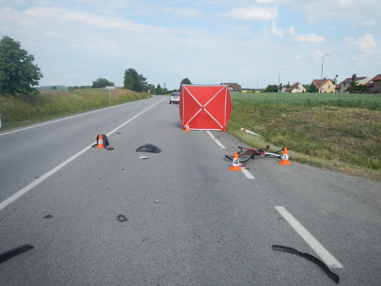 Dopravní nehoda OA a cyklista, Zbelítov - 20. 6. 2019 (1).JPG