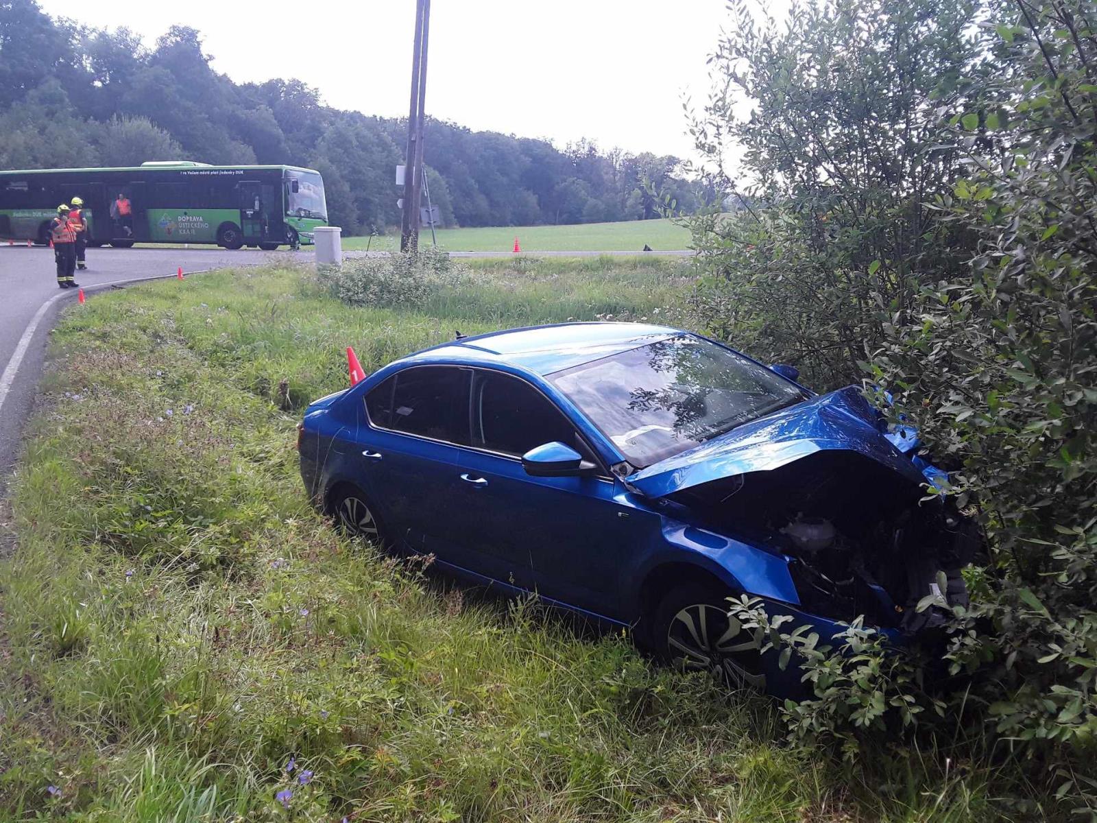 Dopravní nehoda Valkeřice (2).jpeg