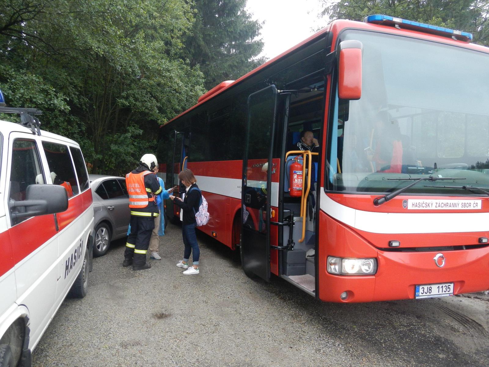 Dopravní nehoda autobusu, Horní Bolíkov - 27. 7. 2017 (8).JPG
