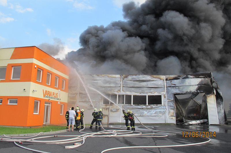 FOTO MU ČERVEN 2014/12.6.2014 požár Litice (2).JPG