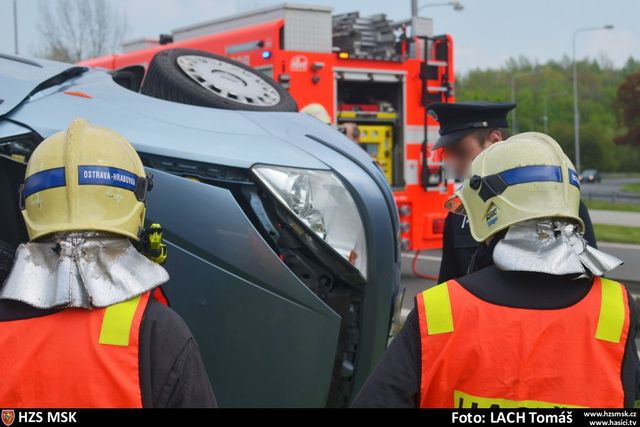 Foto menší/DNvyproštěníOstravaLach 2.JPG