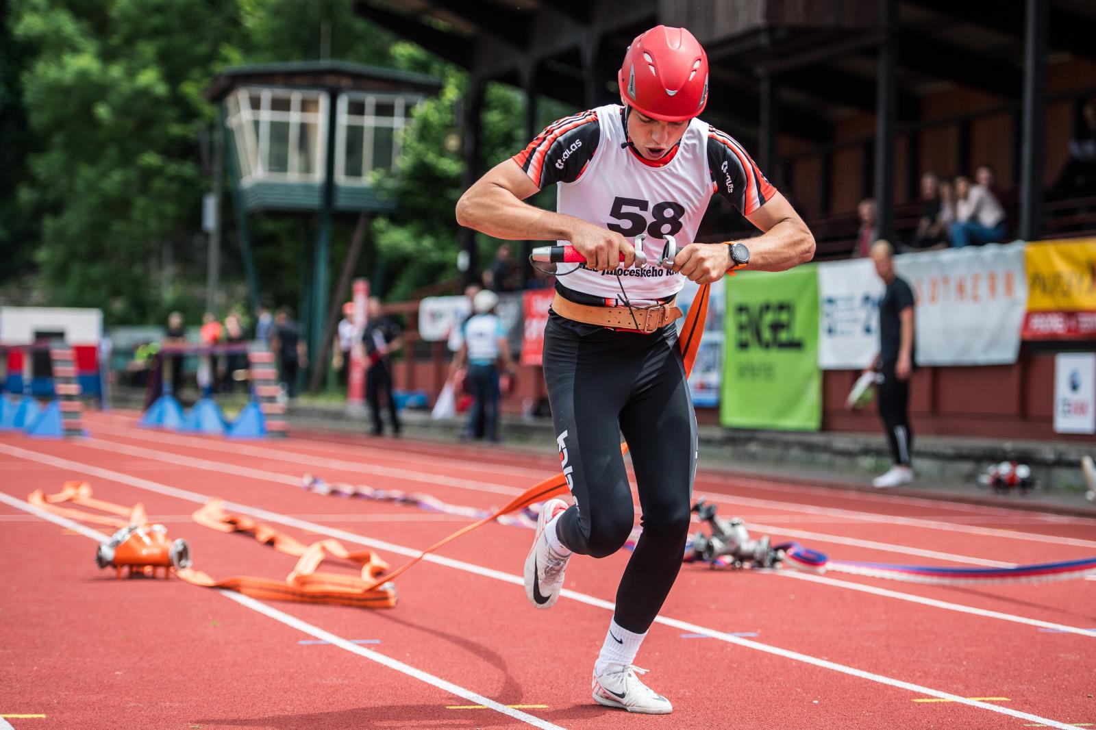 Krajská soutěž HZS Jihočeského kraje v požárním sportu, Český Krumlov (29).jpg