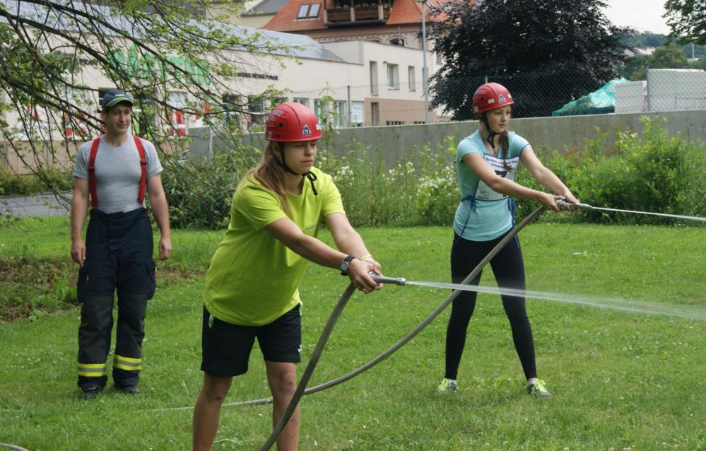 Mladý záchranář krajské kolo 2016 (2).jpg