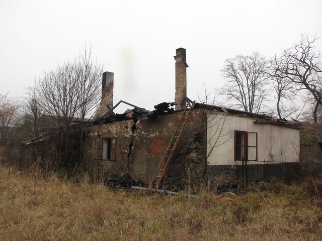 Požár fary Předslav