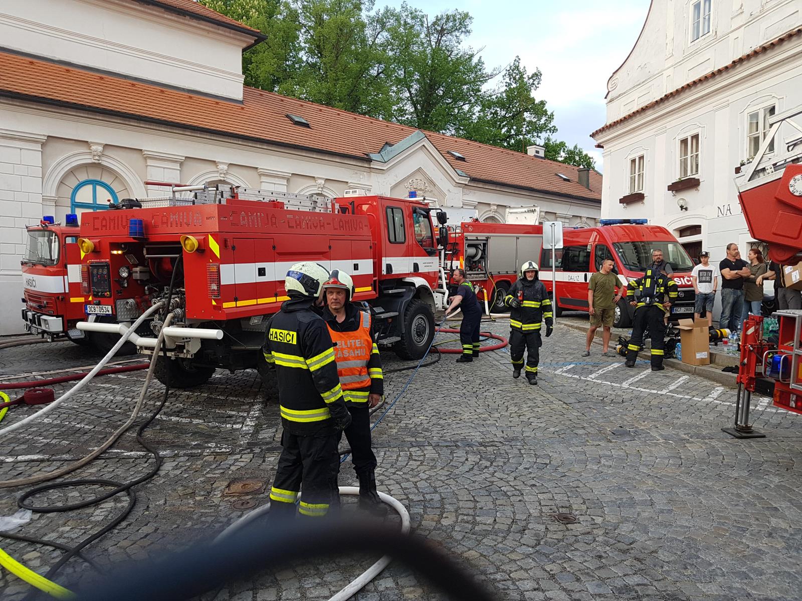 Požár domů, Český Krumlov - 2. 5. 2018 (8).jpg