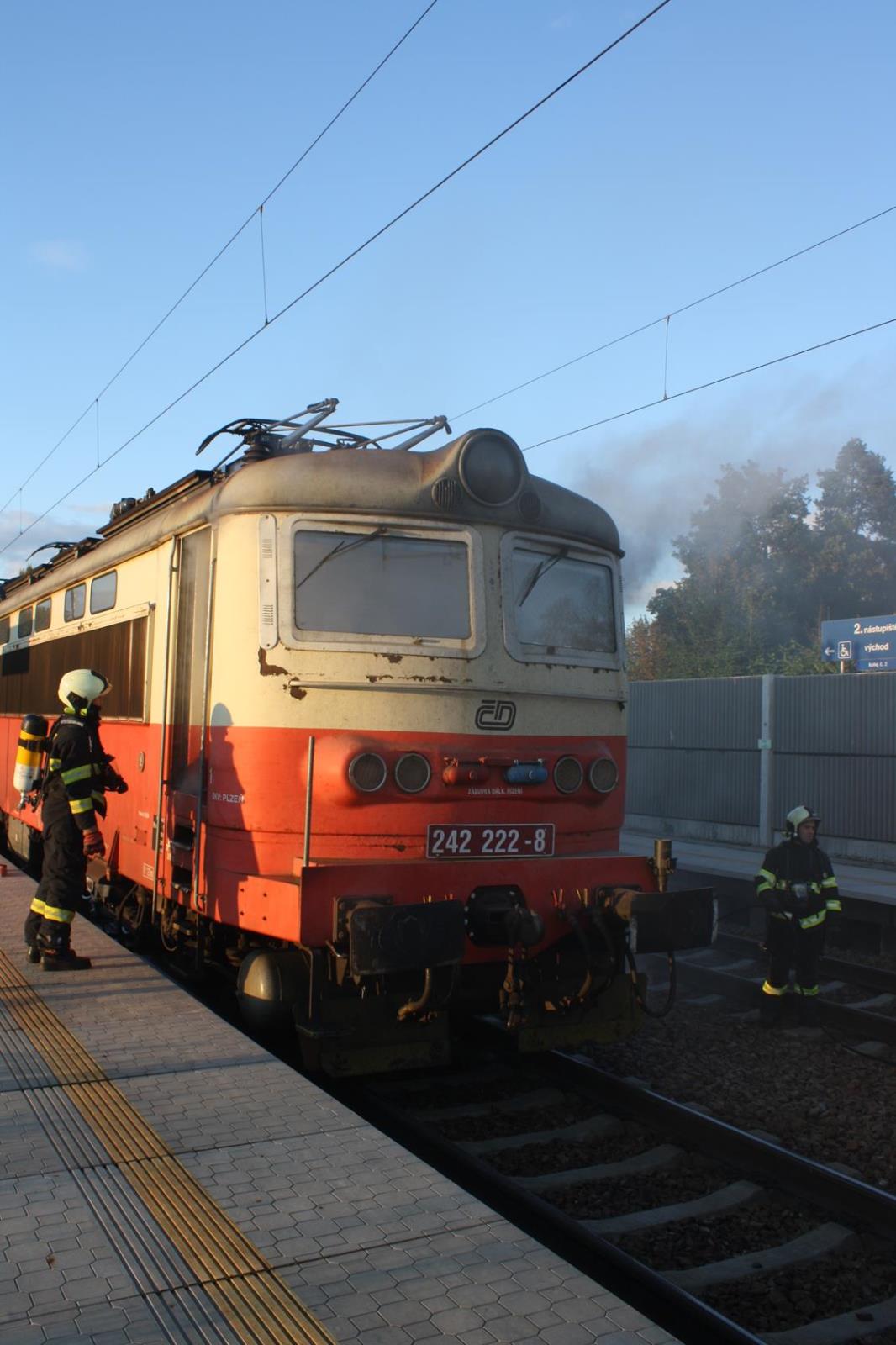 Požár lokomotivy, Hrdějovice - 7. 10. 2016 (2).JPG