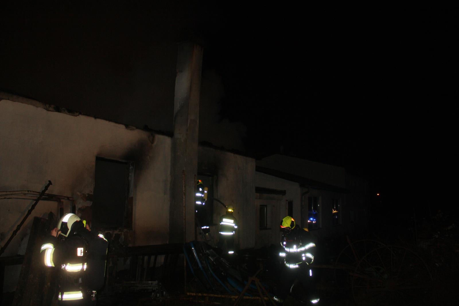 Požár skladu, Jílovice - 28. 11. 2020 (5).JPG