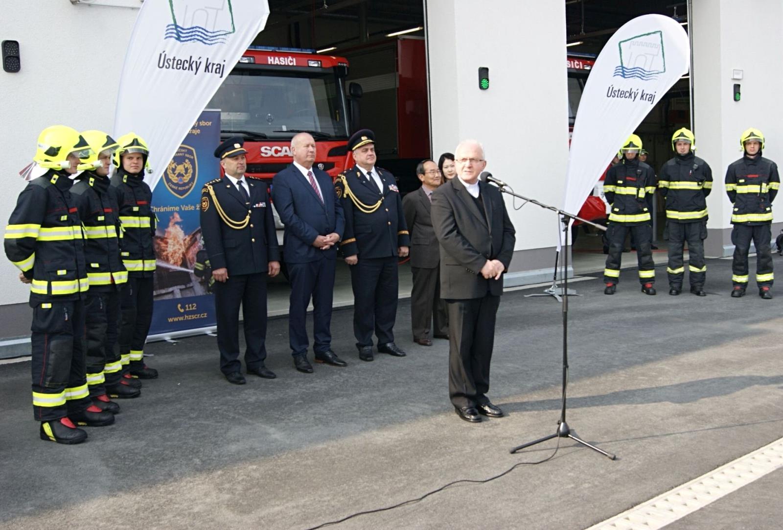 Slavnostní otevření stanice Bitozeves (11).jpg