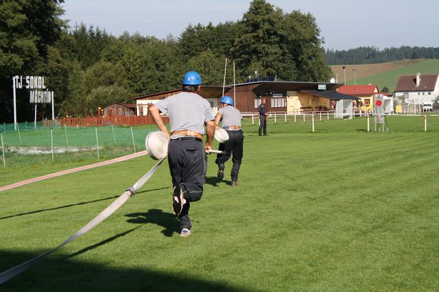 Soutěž seniorů v požárním útoku v Mochtíně/(21).JPG