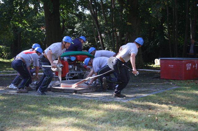 Soutěž seniorů v požárním útoku v Mochtíně/(51).JPG