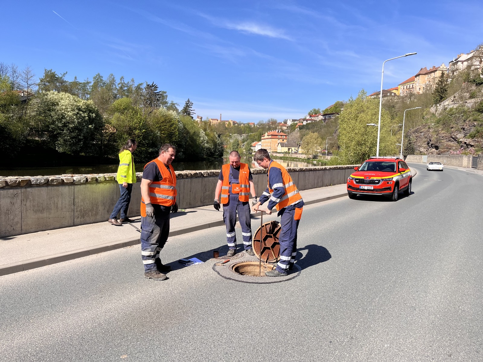 Taktické cvičení - stavba protipovodňových zábran, Tábor (4).jpg