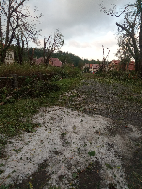 následky bouře na jihu Podbořanska