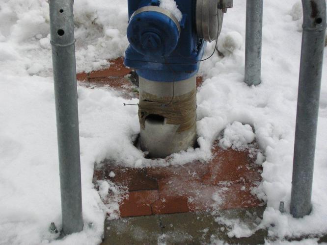 nefunkční hydrant.jpg