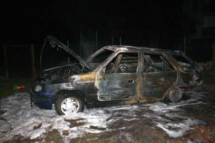 požár auta Trnovany.jpg