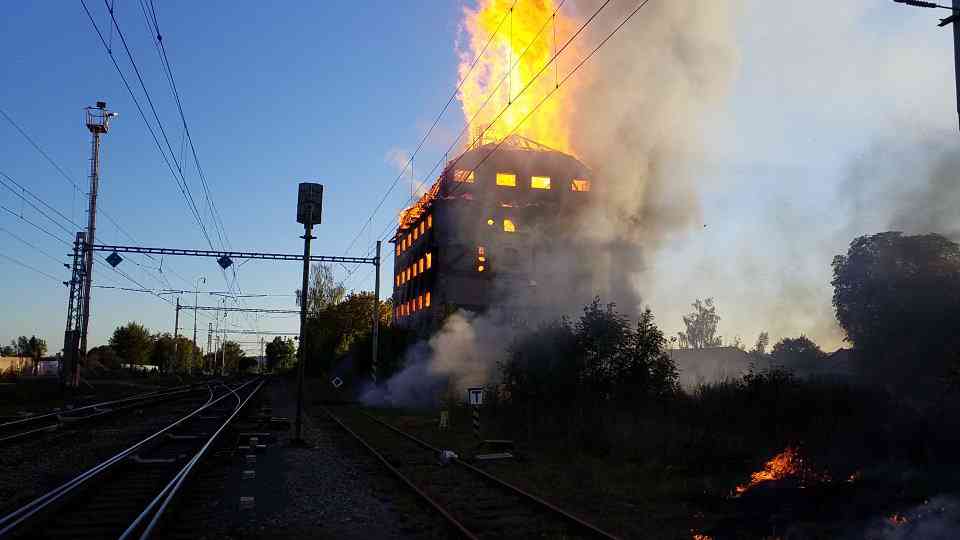požár výškové budovy.jpg