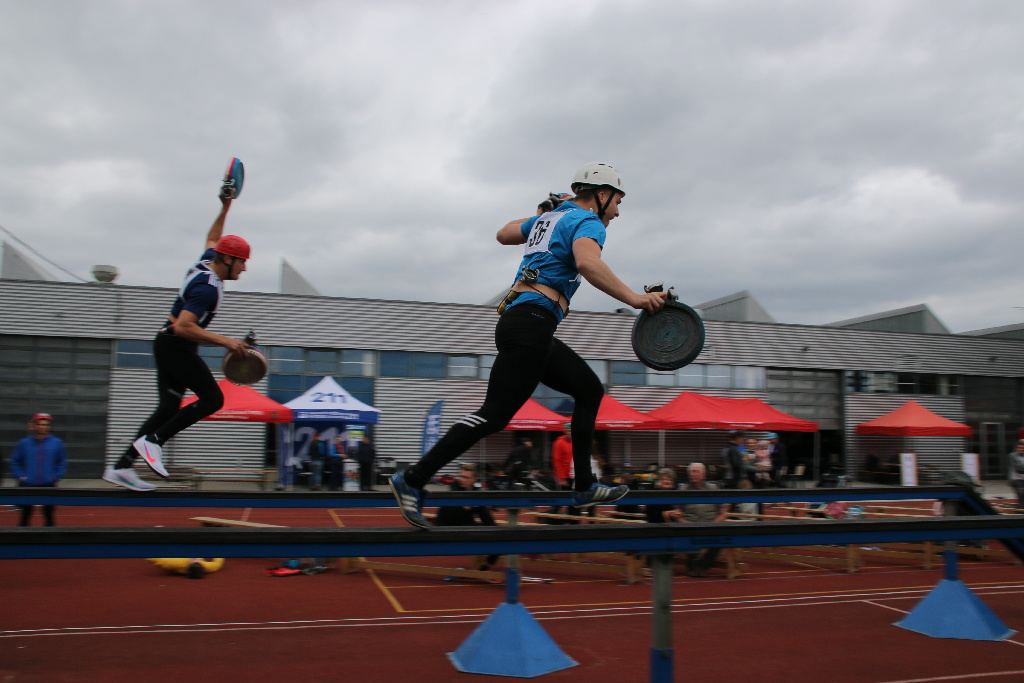 soutěžní pokusy 100m s překážkami (6).JPG