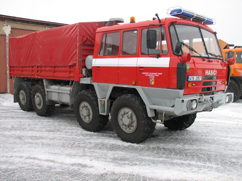 t 815 VT 8X8.JPG