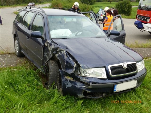 Takto dopadla Škoda Octavia po nárazu do traktoru