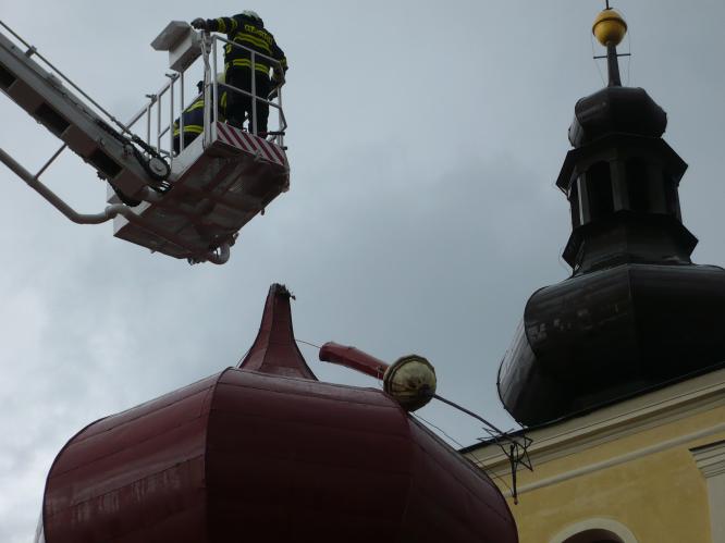 Věžička ohrožovala turisty