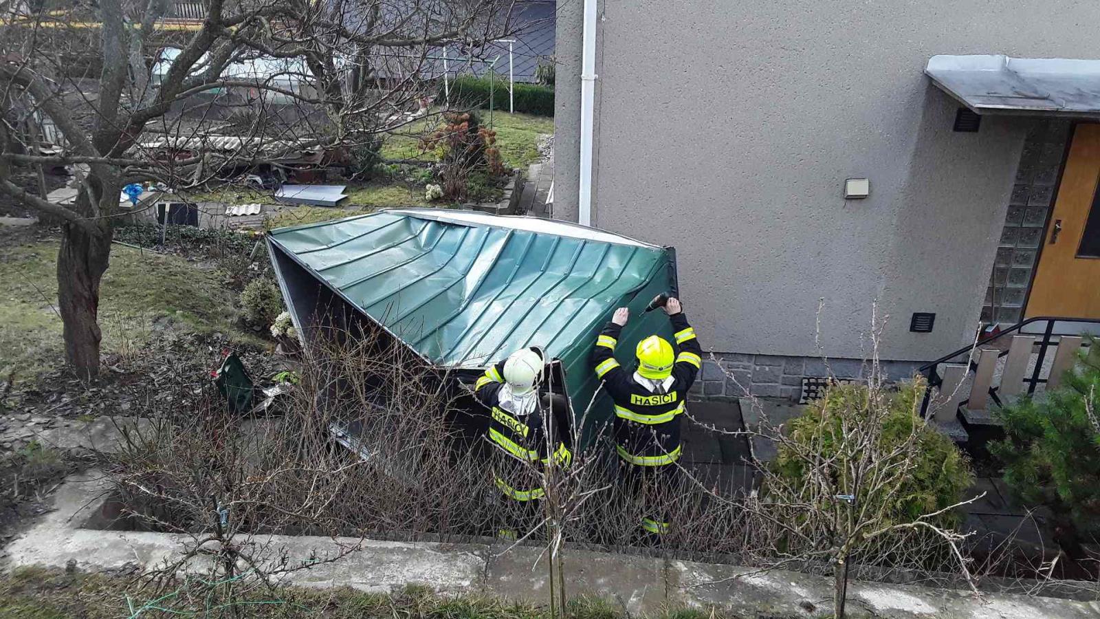 velmi silný vítr situace behěm dne 11.3.2019 aktualizace fotek III