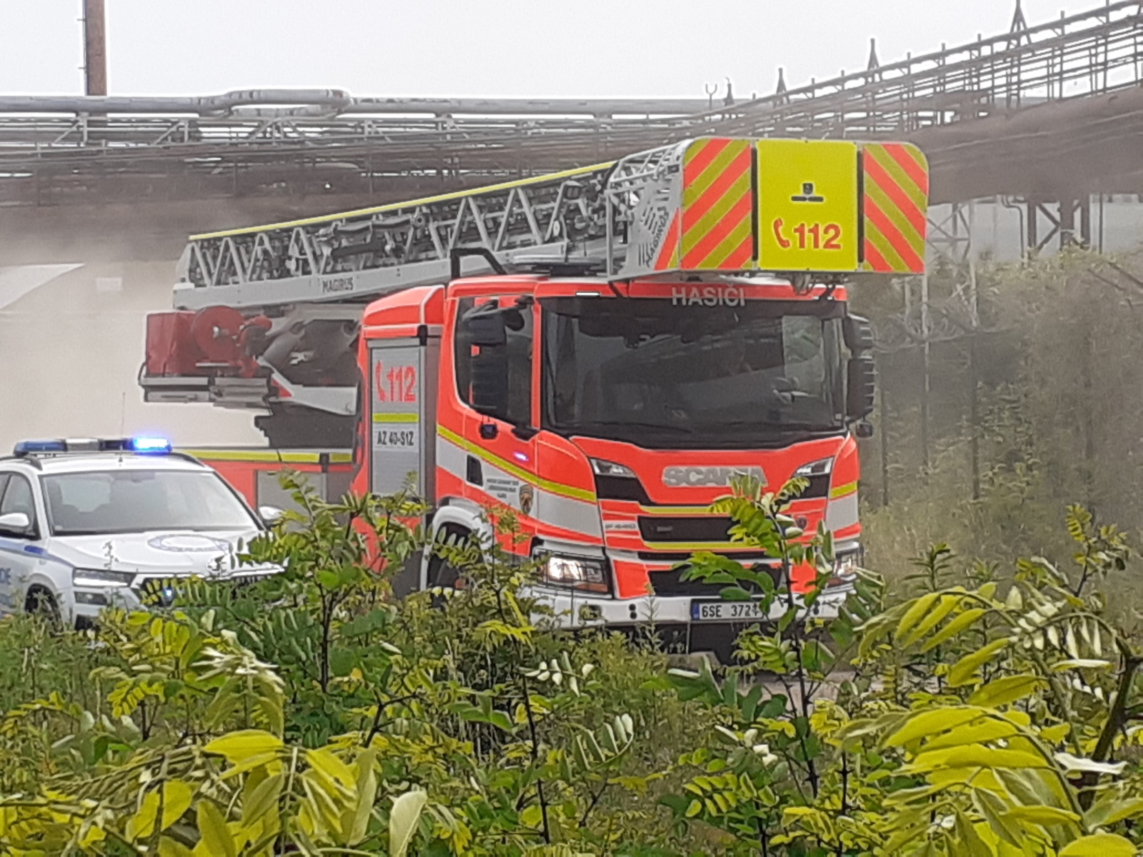 010-Taktické cvičení DESTRUKCE v bývalém areálu Poldi Kladno zaměřené na záchranu osob po výbuchu varny drog.jpg