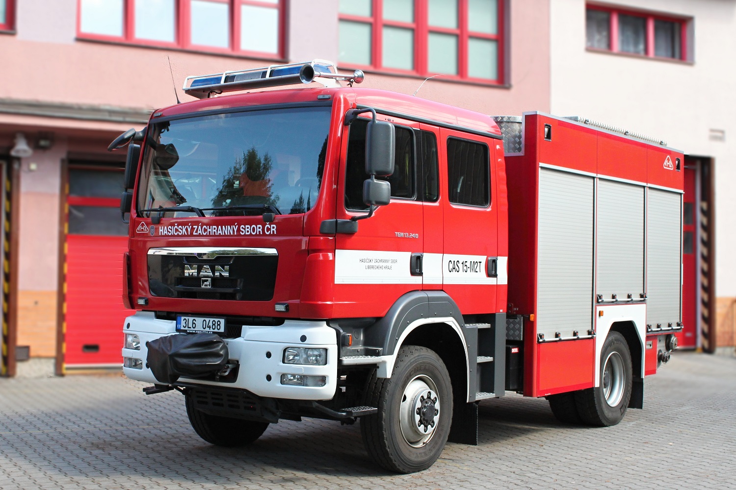 současná technika - CAS 15/2200/135-M2T MAN TGM 13.240 4x4