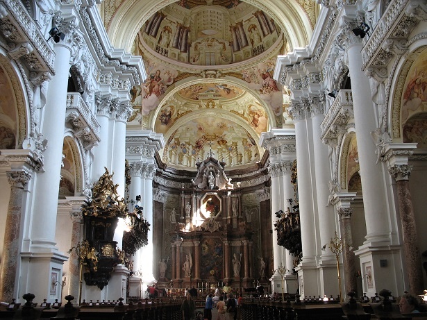 002 - klášter sv.Floriána v Rakousku