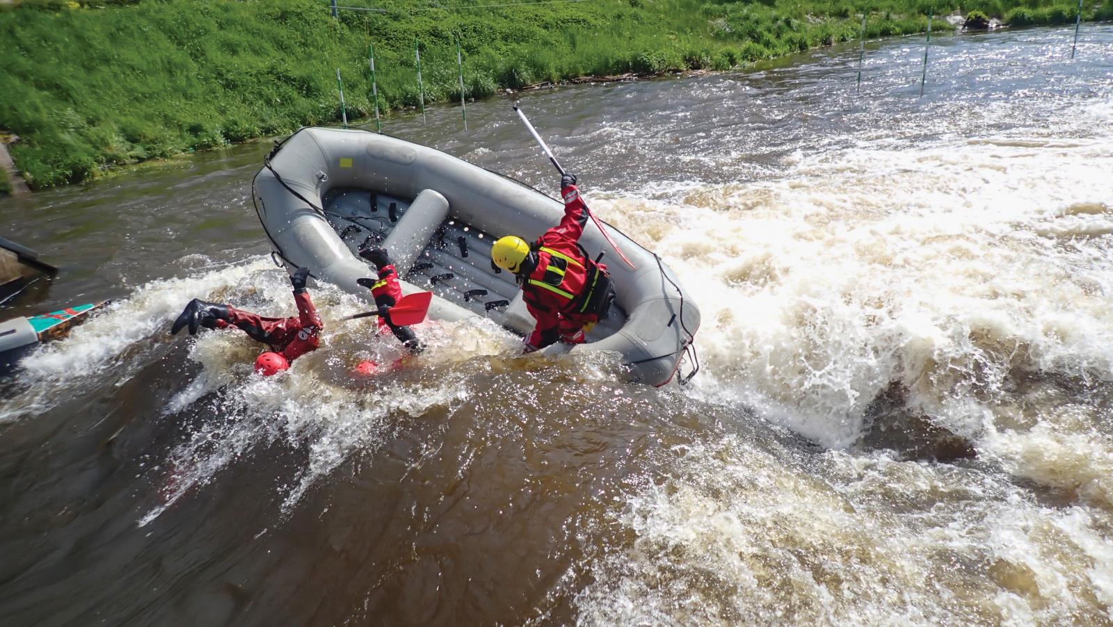 Nácvik sebezáchrany při převrácení raftu