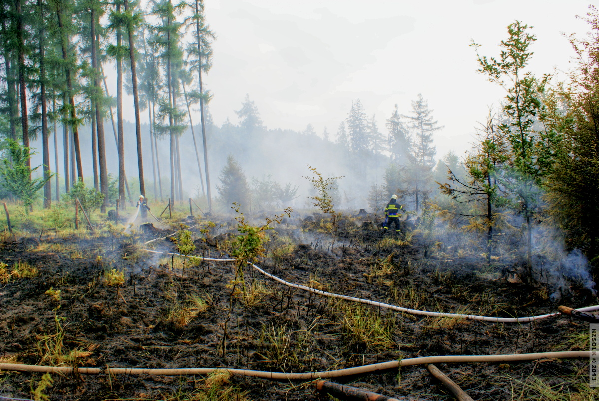 1 27-7-2013 Požár lesa Týn nad Bečvou (1).JPG
