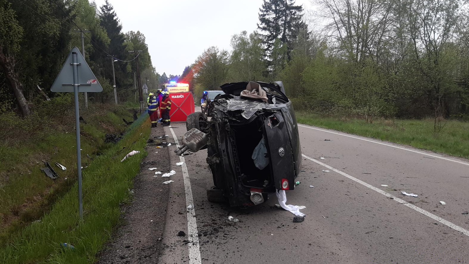 111-Tragická havárie osobního vozidla u vlakového nádraží Domašín na Vlašimsku.jpg