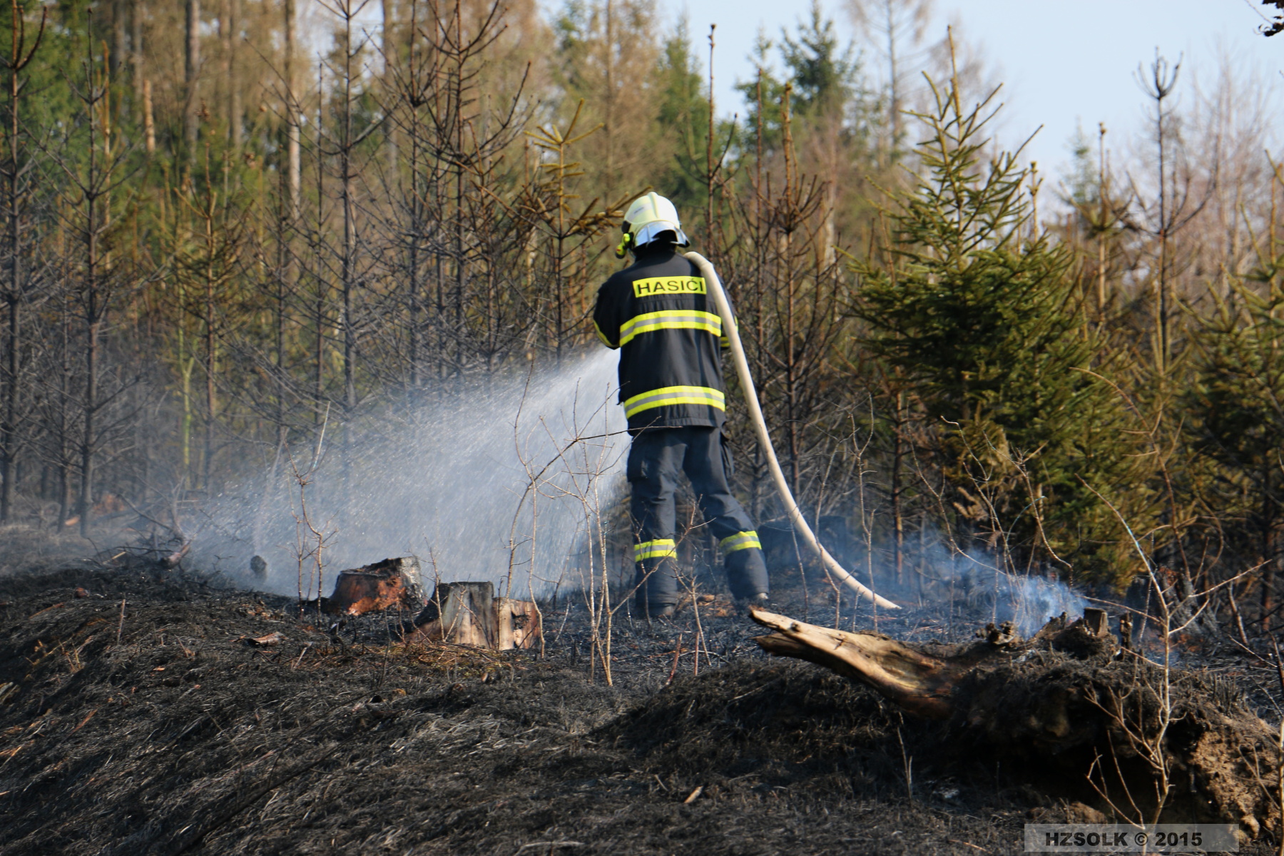 12 P_LP_24-3-2015 Požár lesa Přerov Penčice (2).JPG