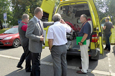 Speciální sanitní vozidlo určené pro převoz osob s vysoce nebezpečnou nákazou