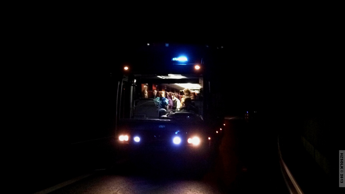 18 27-10-2013 Požár autobusu na R35 Velký Újezd (25).JPG