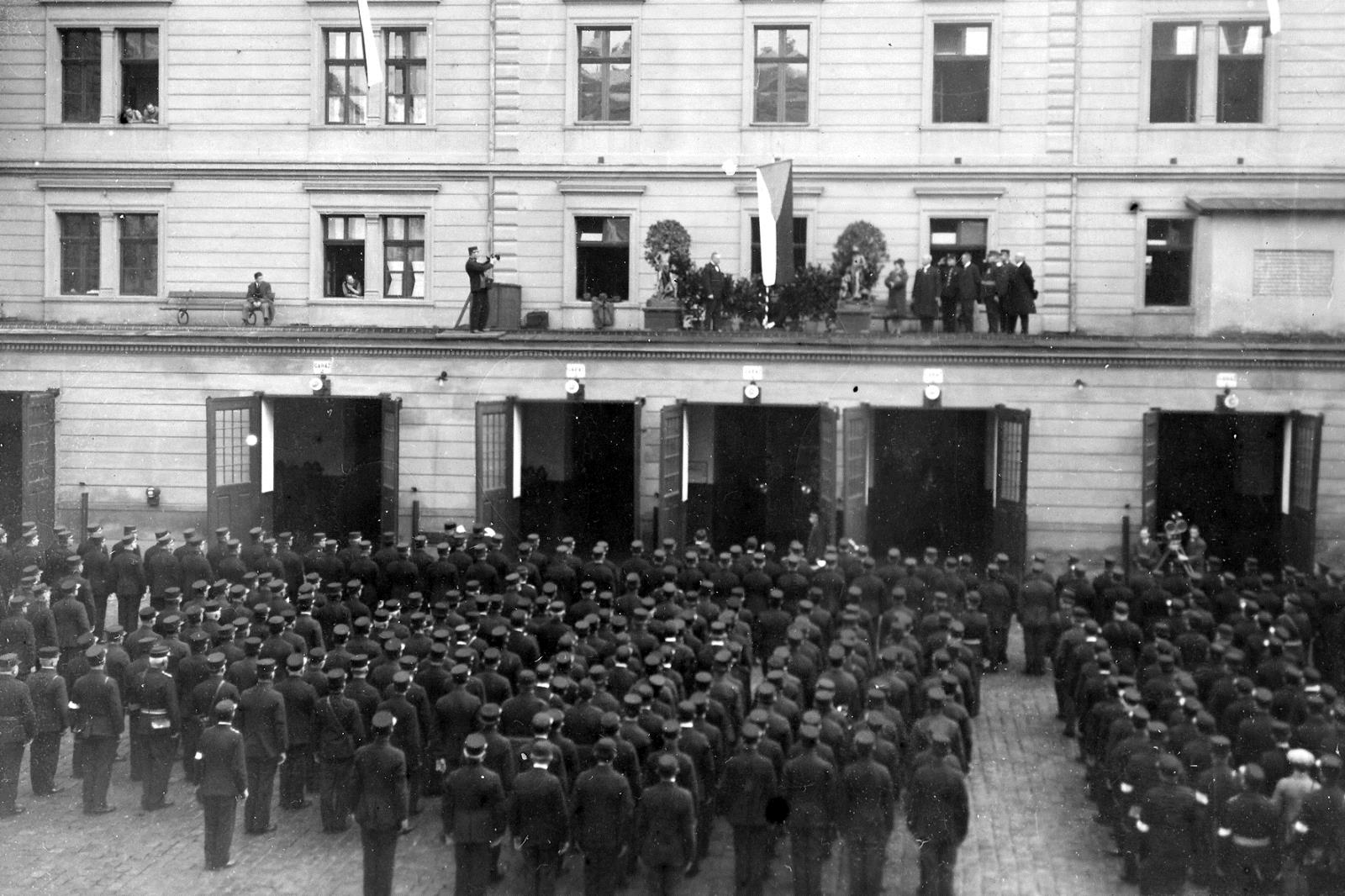 1928-49_011 Jeden z projevÖ ke 75. vžroü° zaloßen° sboru v roce 1928.jpg